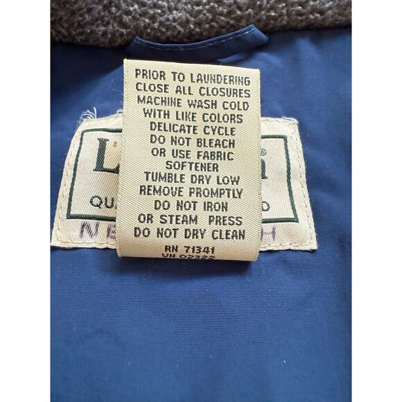 L.L. Bean Men's Lightweight Fleece Lined Jacket, Size M - Picture 4 of 4